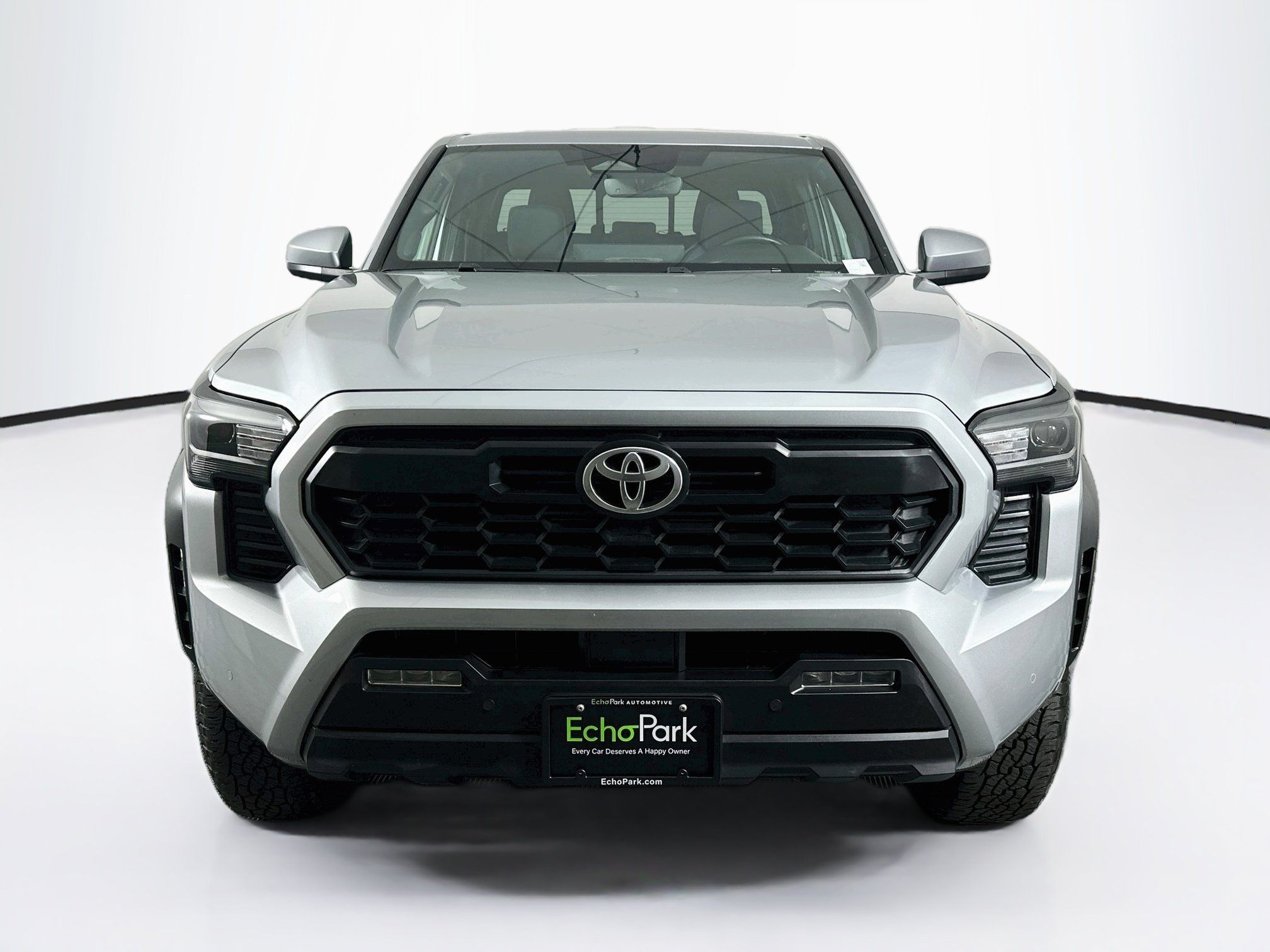Used 2024 Toyota Tacoma TRD Off-Road w/ TRD Off Road Upgrade Package AWD/4WD image 2