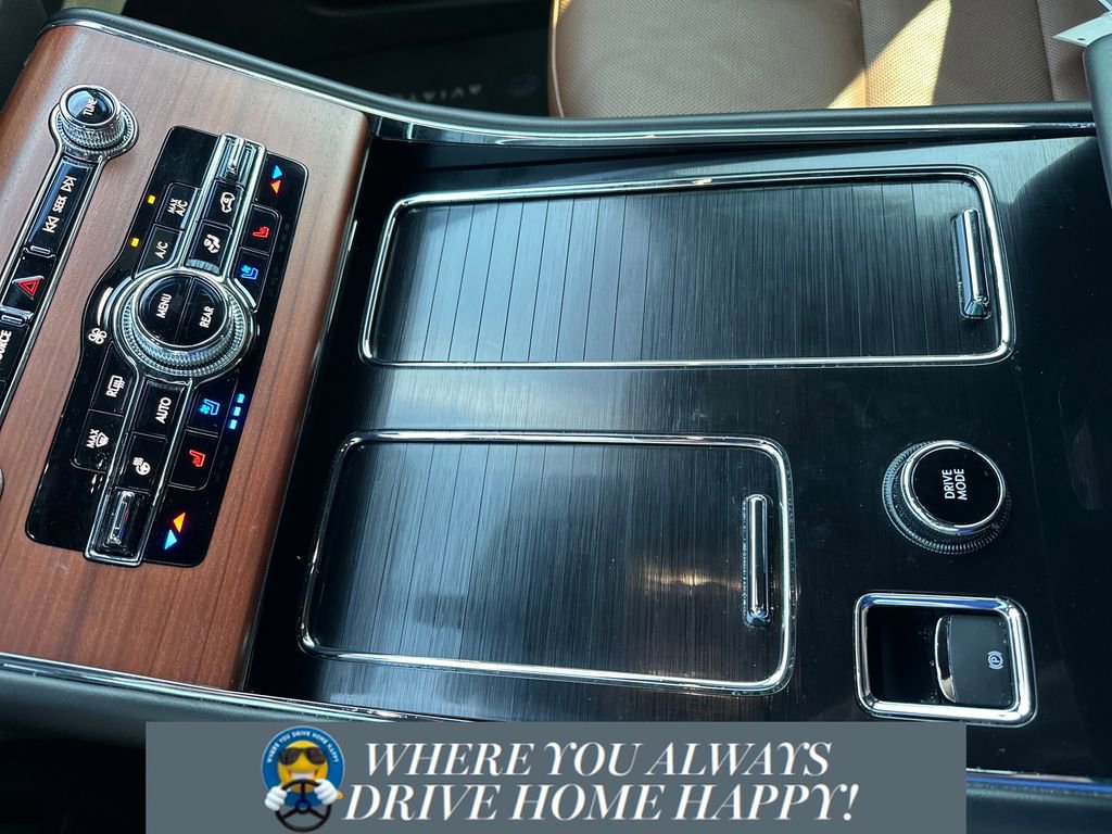 Used 2023 Lincoln Aviator Reserve w/ Equipment Group 201A image 20