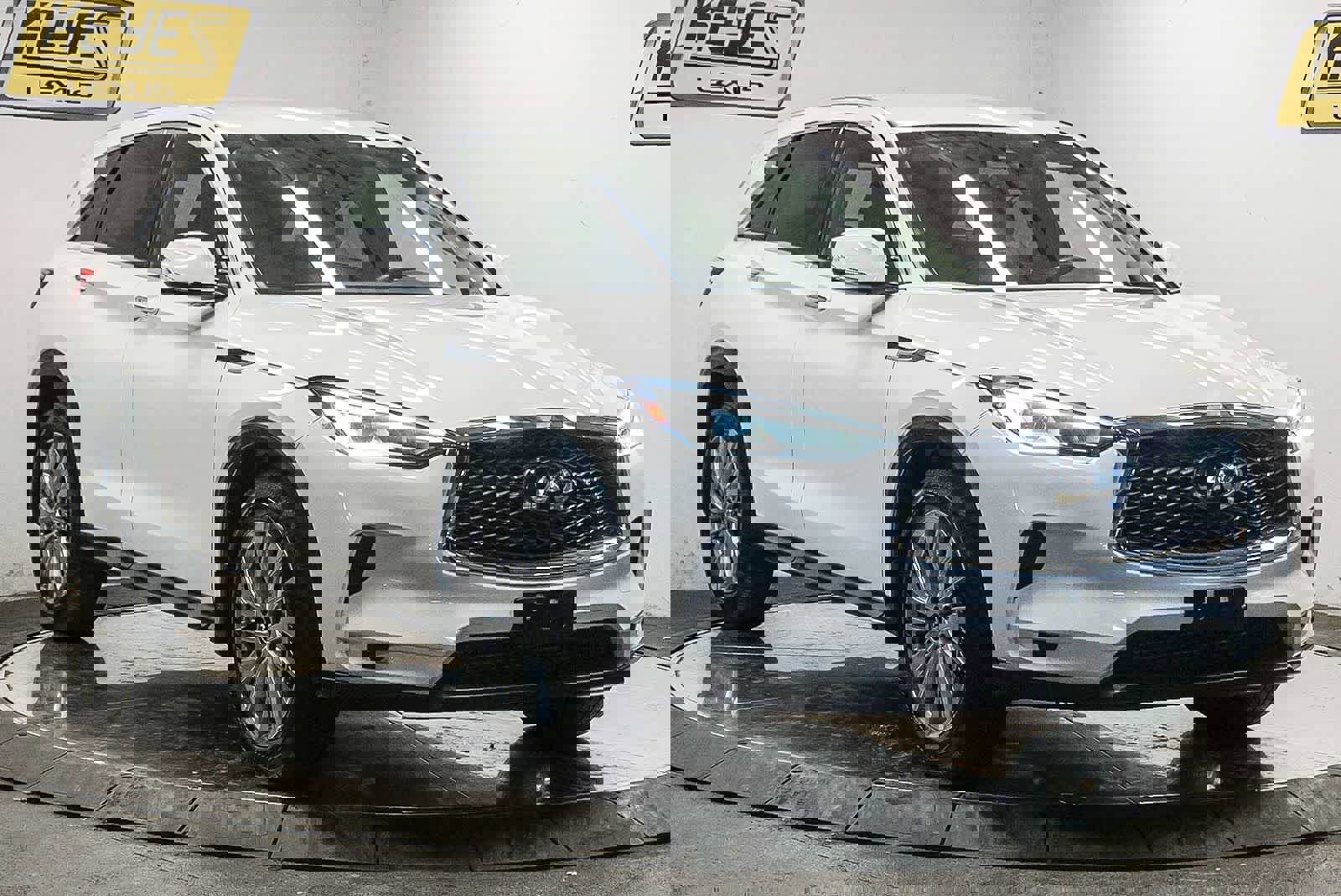 Used 2025 INFINITI QX50 Pure image 5