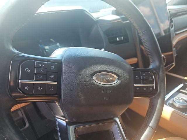 Used 2023 Ford Expedition Max Platinum AWD/4WD image 18