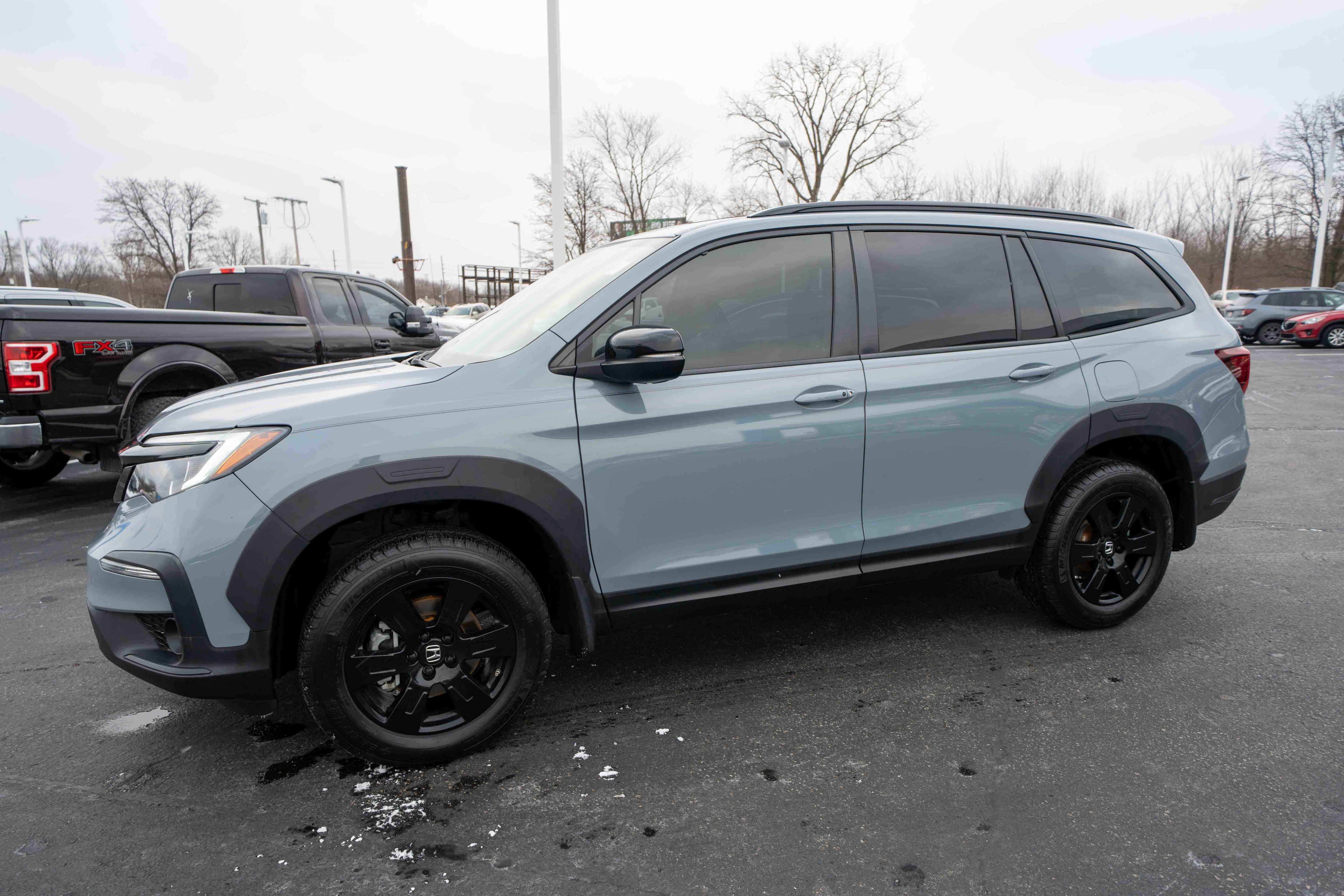 Certified 2022 Honda Pilot TrailSport image 3
