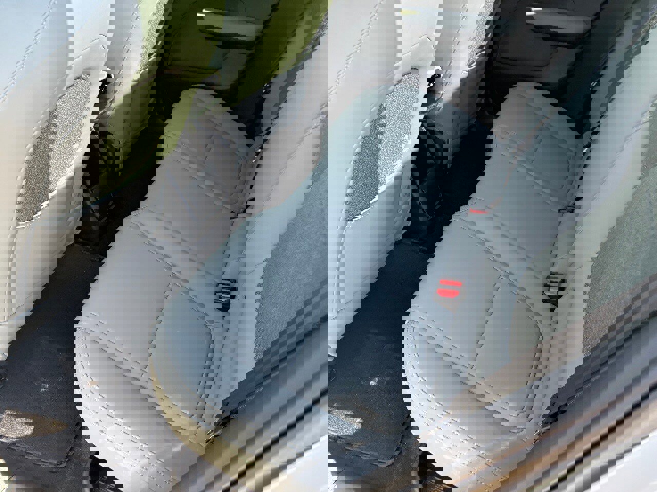 New 2026 Volvo EX30 Cross Country Ultra image 20