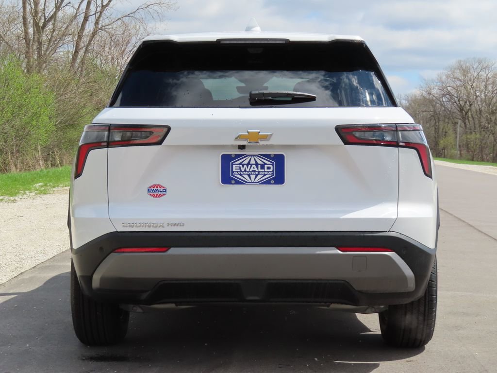 New 2026 Chevrolet Equinox LT AWD/4WD image 17