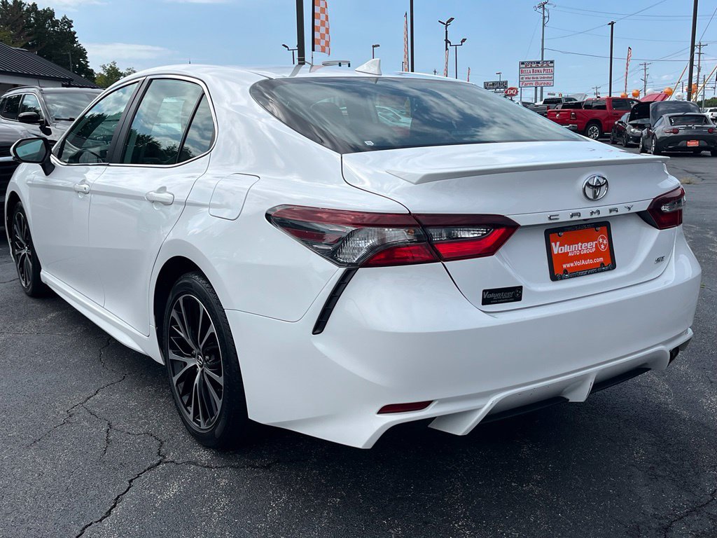 Used 2022 Toyota Camry SE FWD image 7