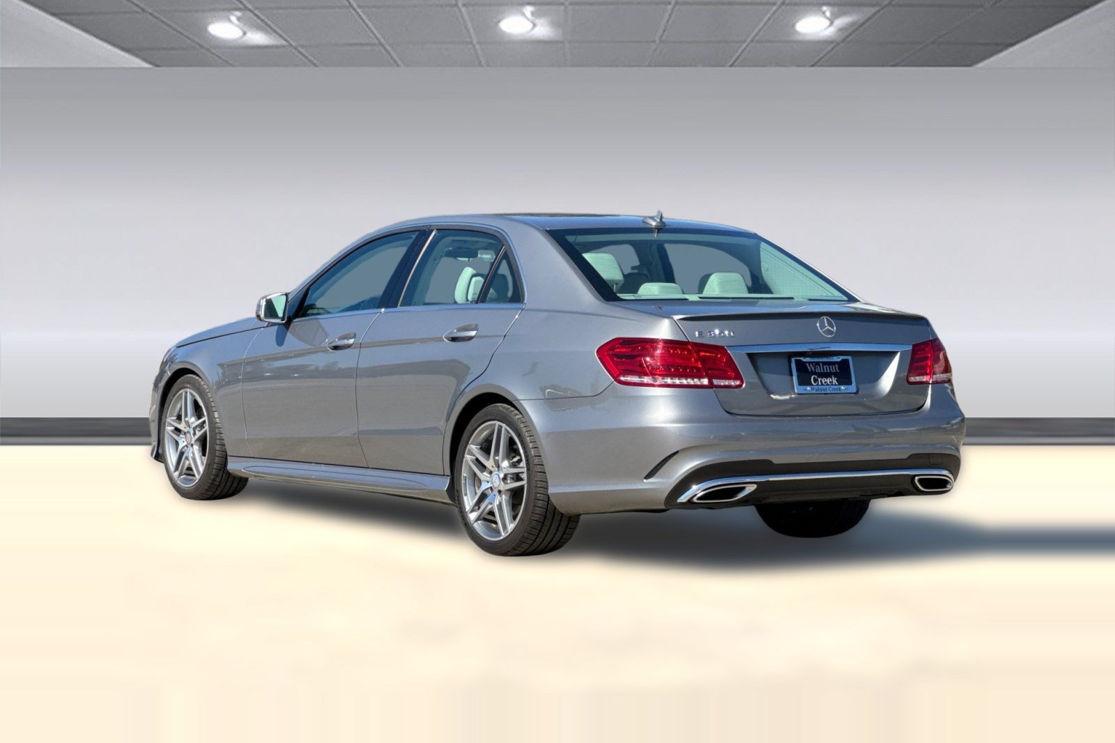 Used 2014 Mercedes-Benz E 350 Sedan image 3