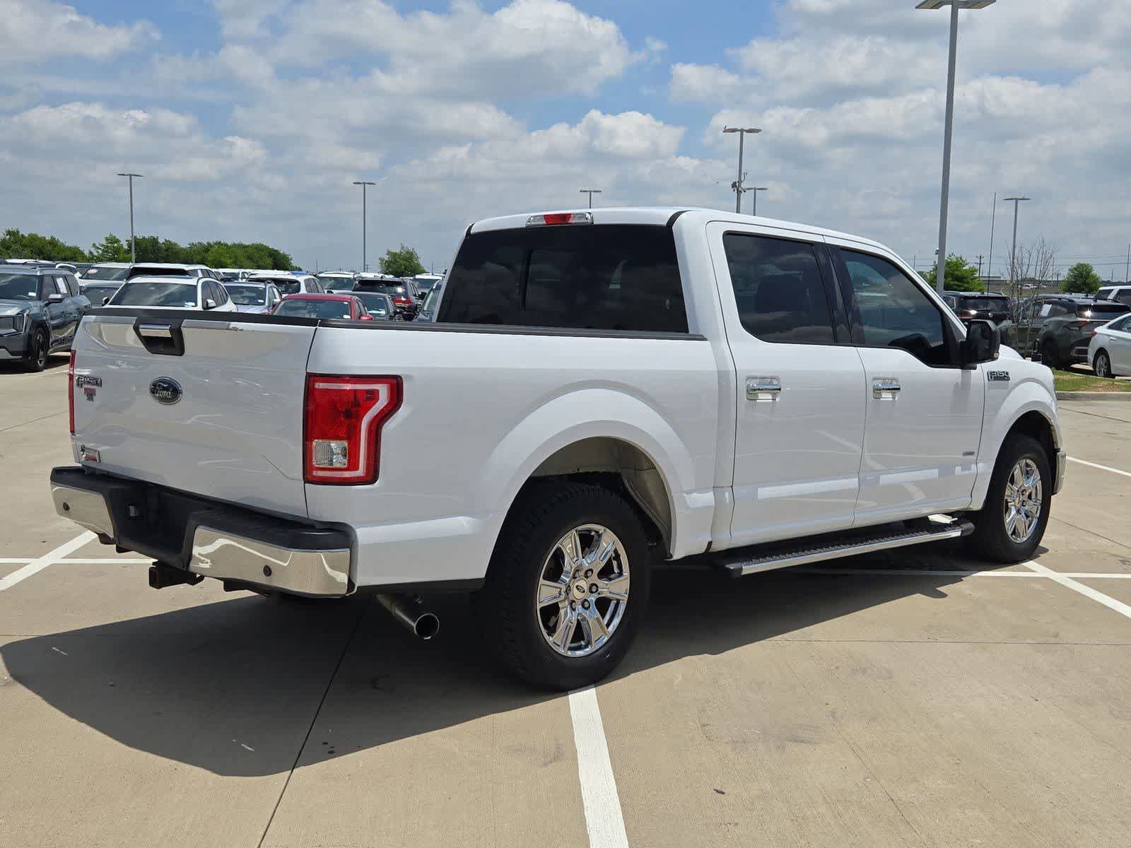 Used 2017 Ford F150 XLT w/ Equipment Group 302A Luxury RWD image 6