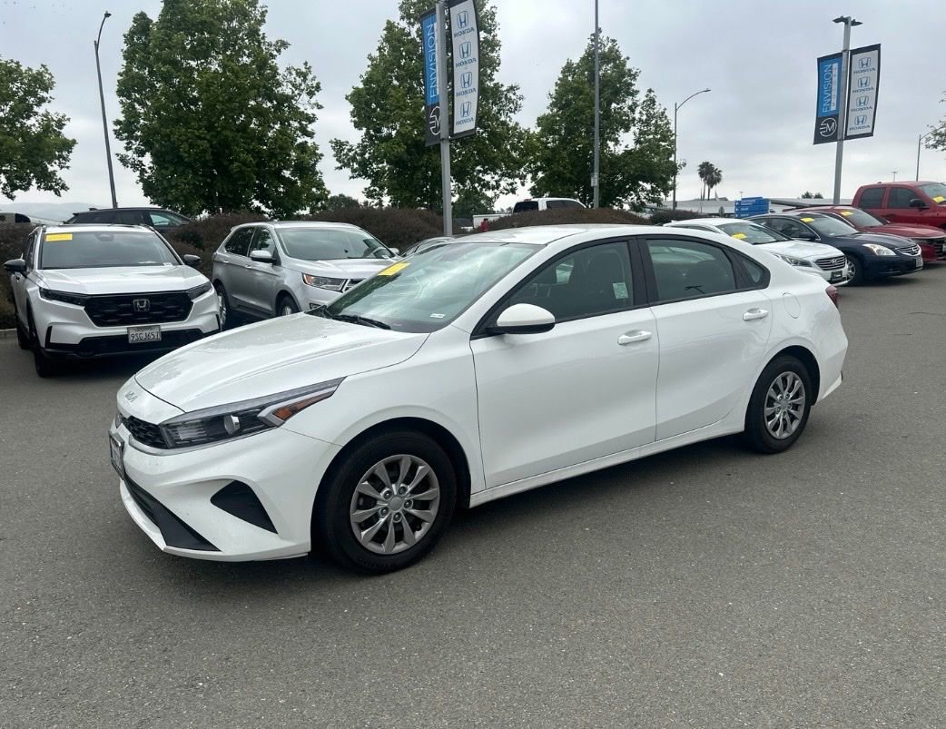 Used 2024 Kia Forte LX FWD image 5