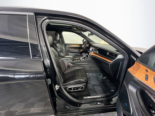 Used 2022 Jeep Grand Cherokee Summit image 30