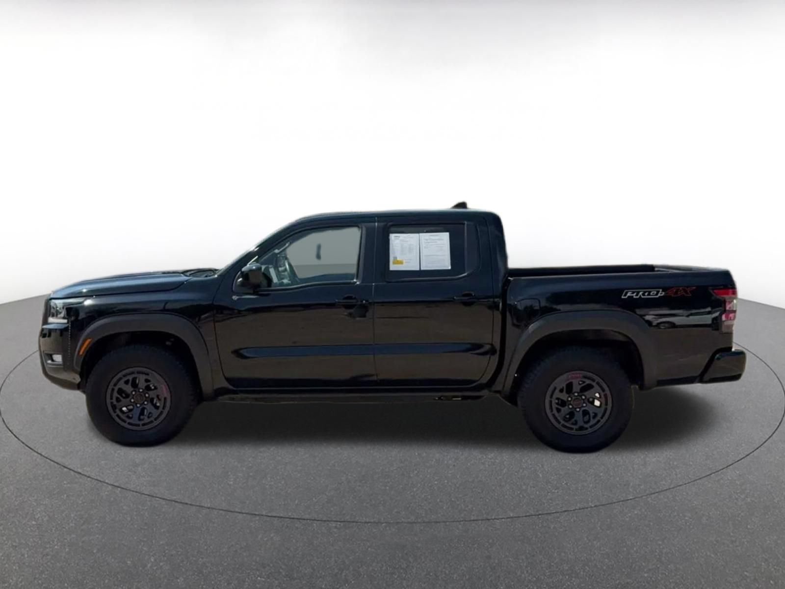 Used 2026 Nissan Frontier PRO-4X AWD/4WD image 8