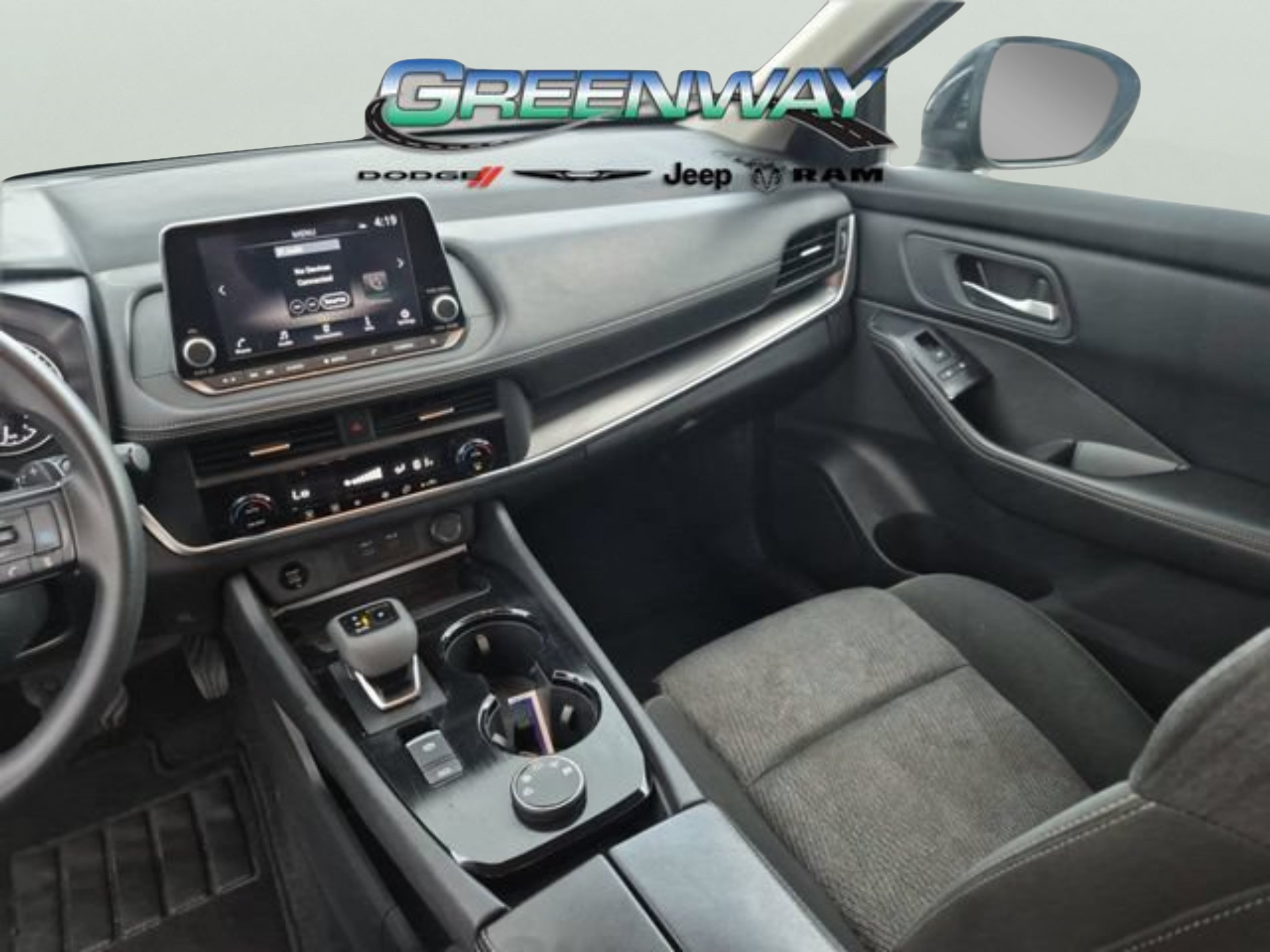 Used 2024 Nissan Rogue SV AWD/4WD image 12