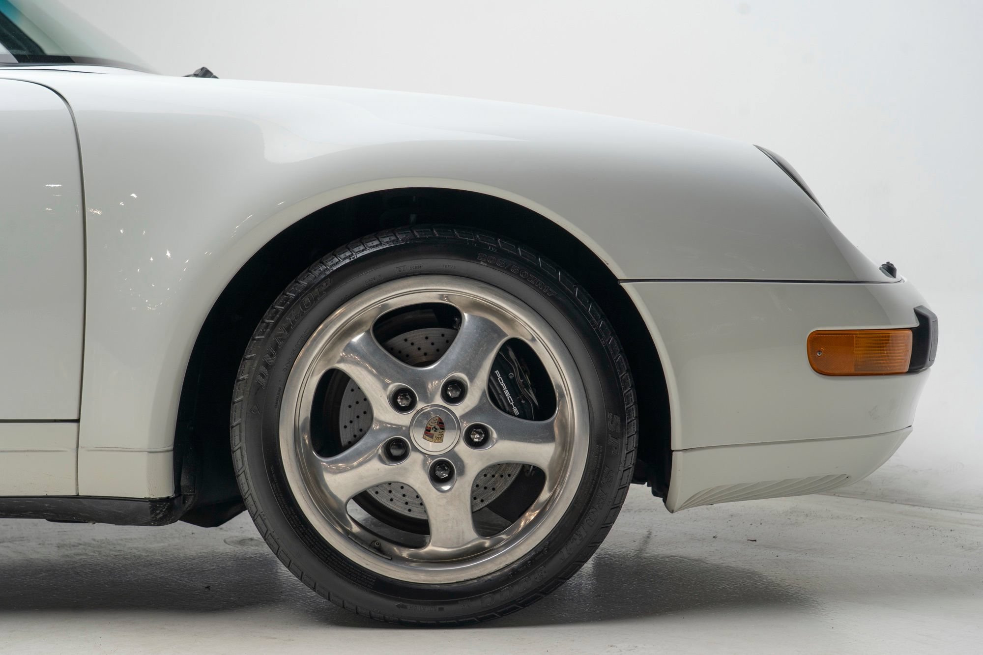 Used 1995 Porsche 911 Carrera RWD image 16