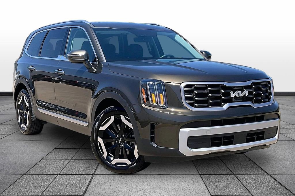 Used 2025 Kia Telluride S AWD/4WD image 1