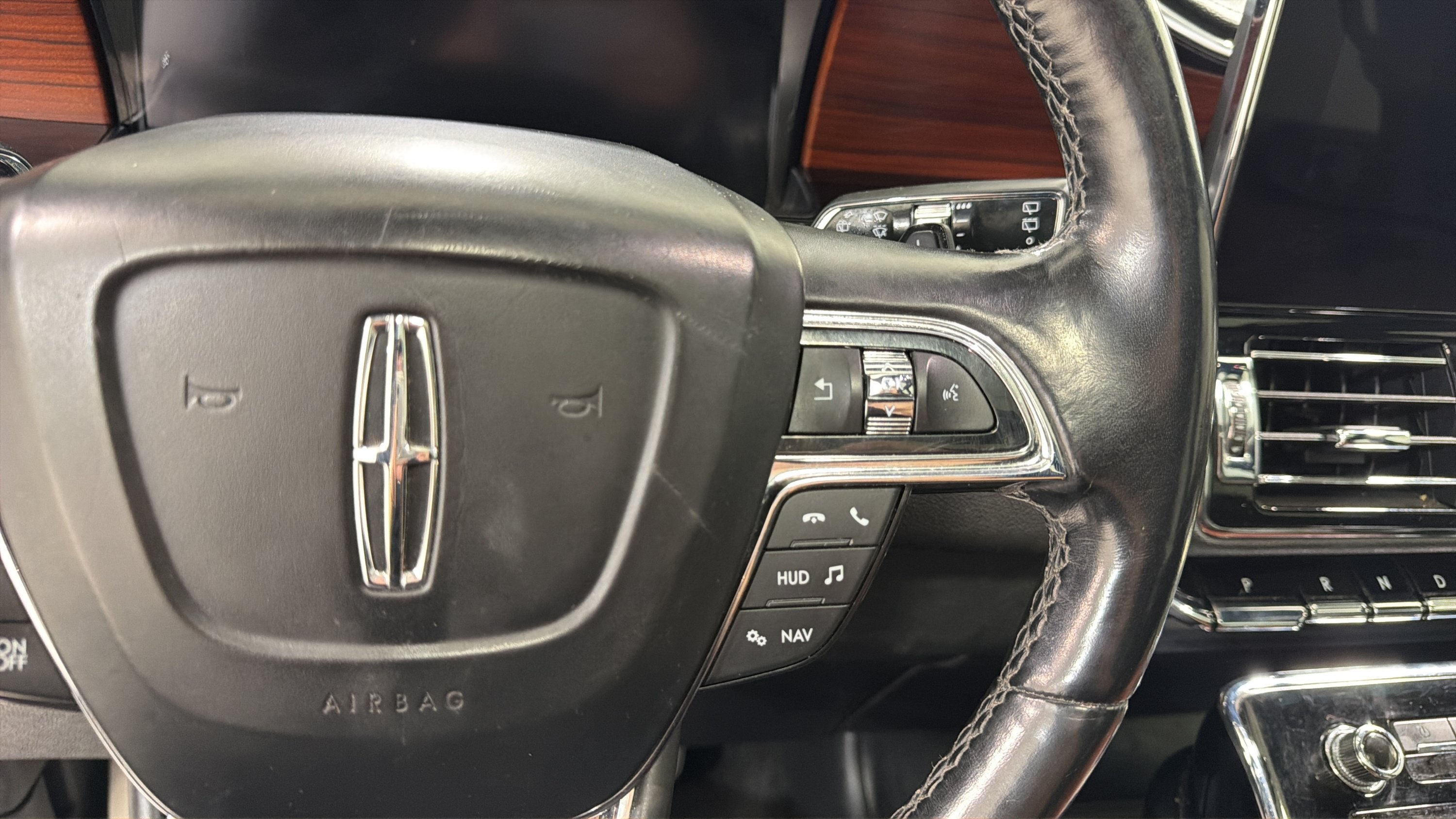 Used 2021 Lincoln Navigator L Reserve RWD image 13