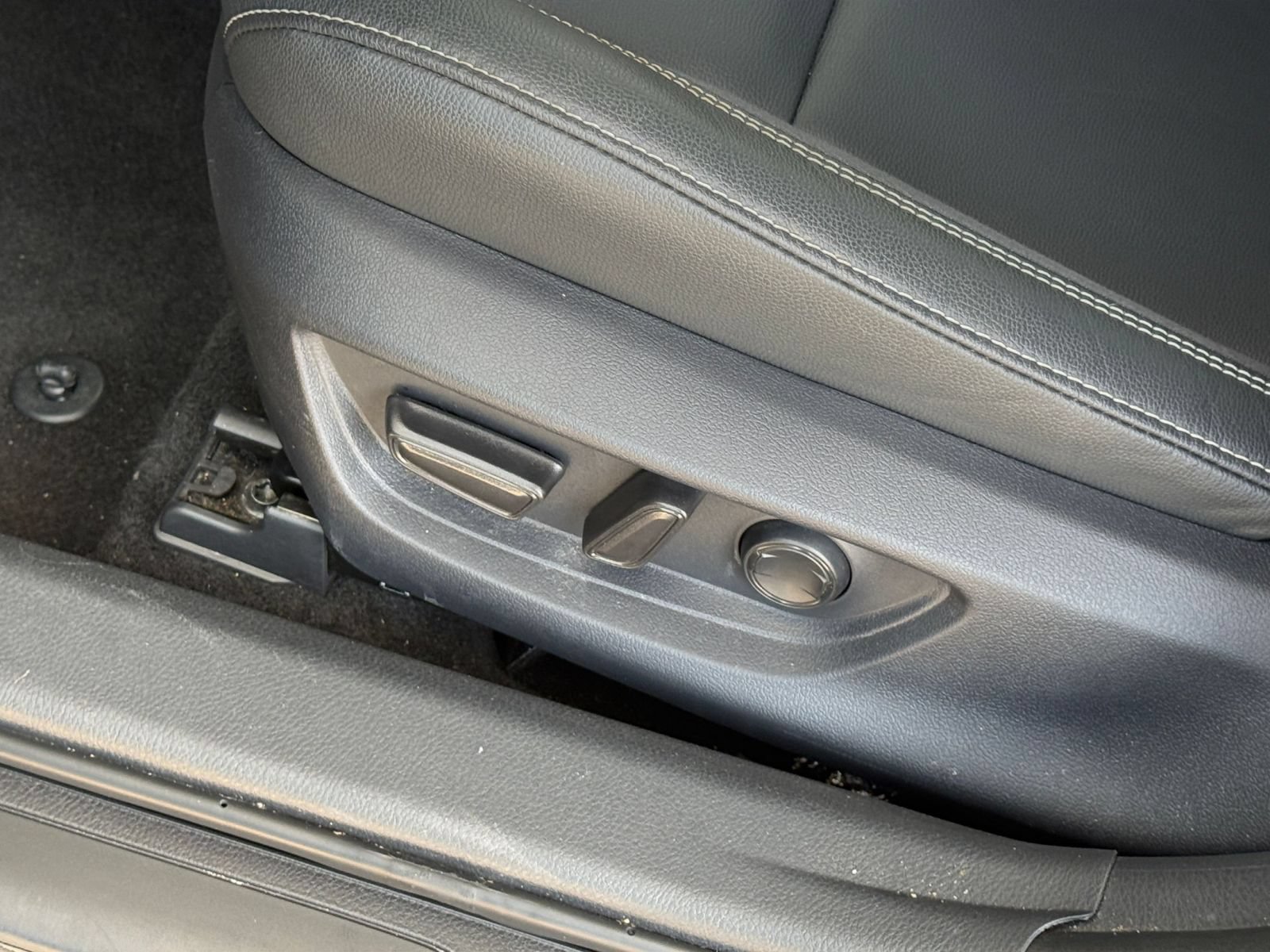 Used 2026 Toyota Camry SE FWD image 22