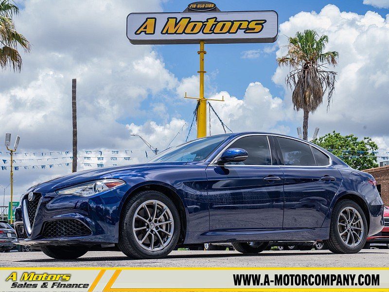 Used 2018 Alfa Romeo Giulia AWD image 1