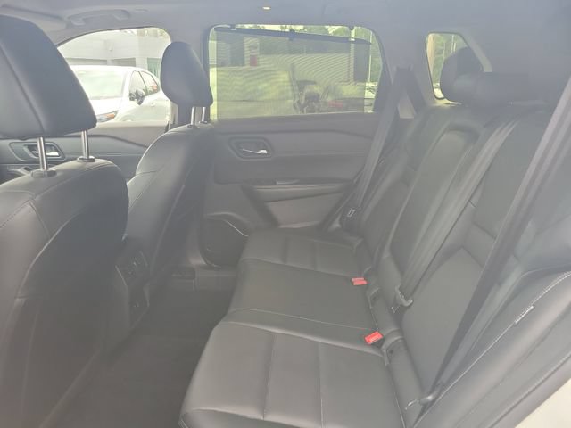 Used 2023 Nissan Rogue SV w/ SV Premium B Package FWD image 13