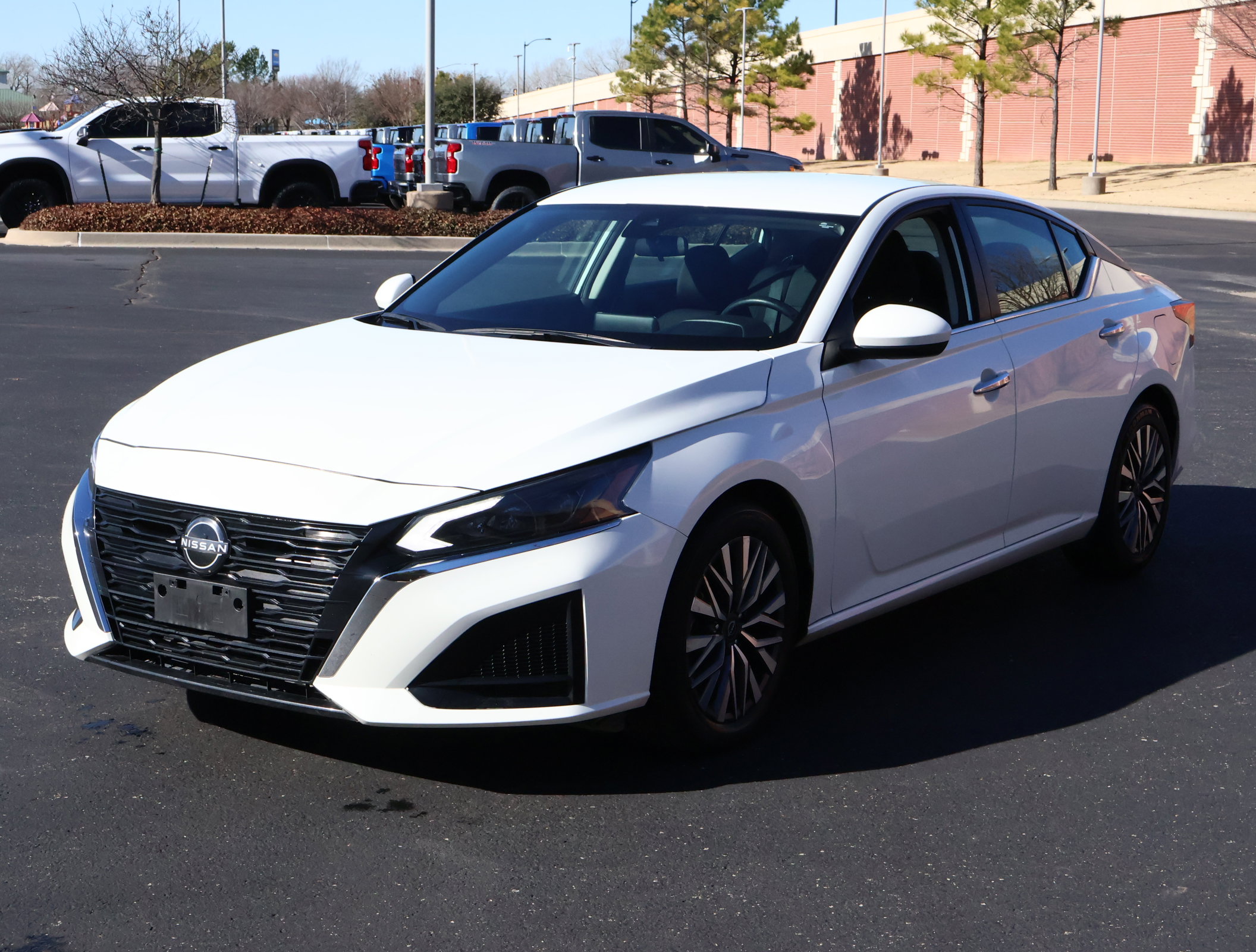 Used 2023 Nissan Altima 2.5 SV image 25