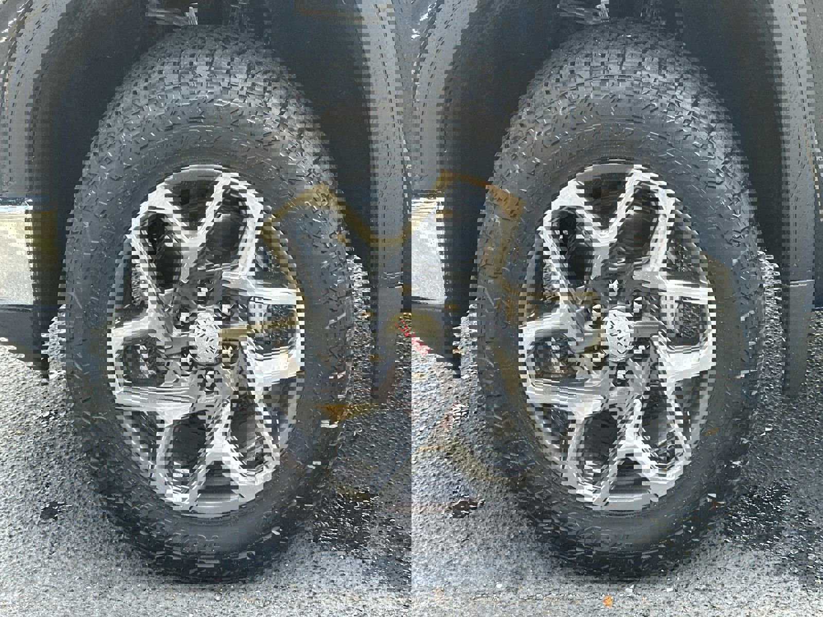 Used 2025 GMC Sierra 1500 SLT w/ SLT Premium Plus Package image 13