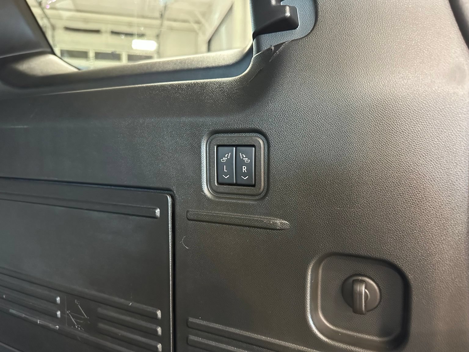 Used 2026 GMC Hummer EV SUV AWD/4WD image 51