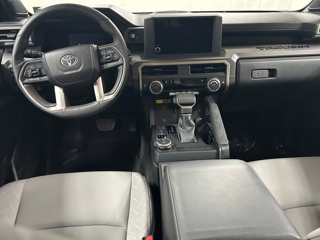 Used 2024 Toyota Tacoma SR5 AWD/4WD image 15