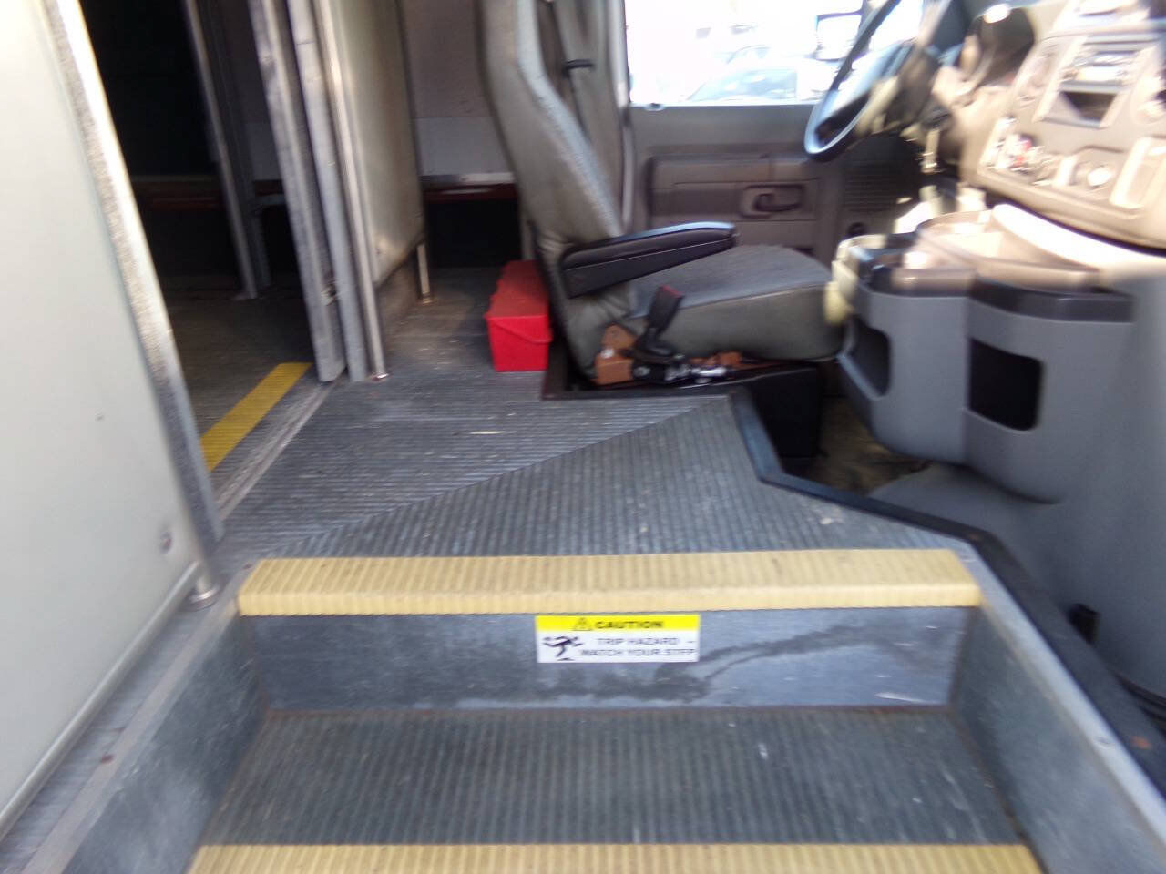 Used 2019 Ford E-450 and Econoline 450 Super Duty w/ Shuttle Bus Prep Package RWD image 22