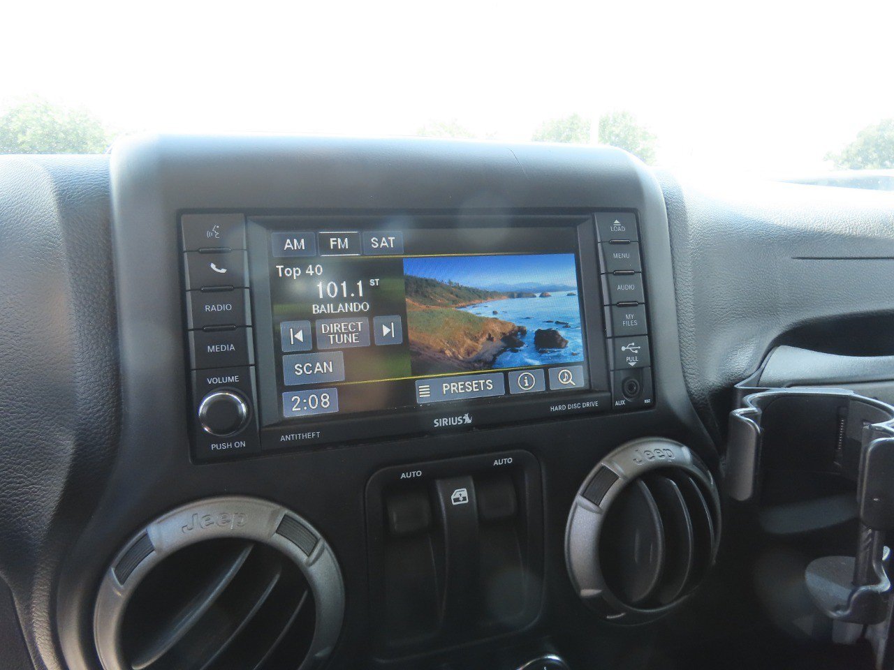 Used 2017 Jeep Wrangler Sport AWD/4WD image 26
