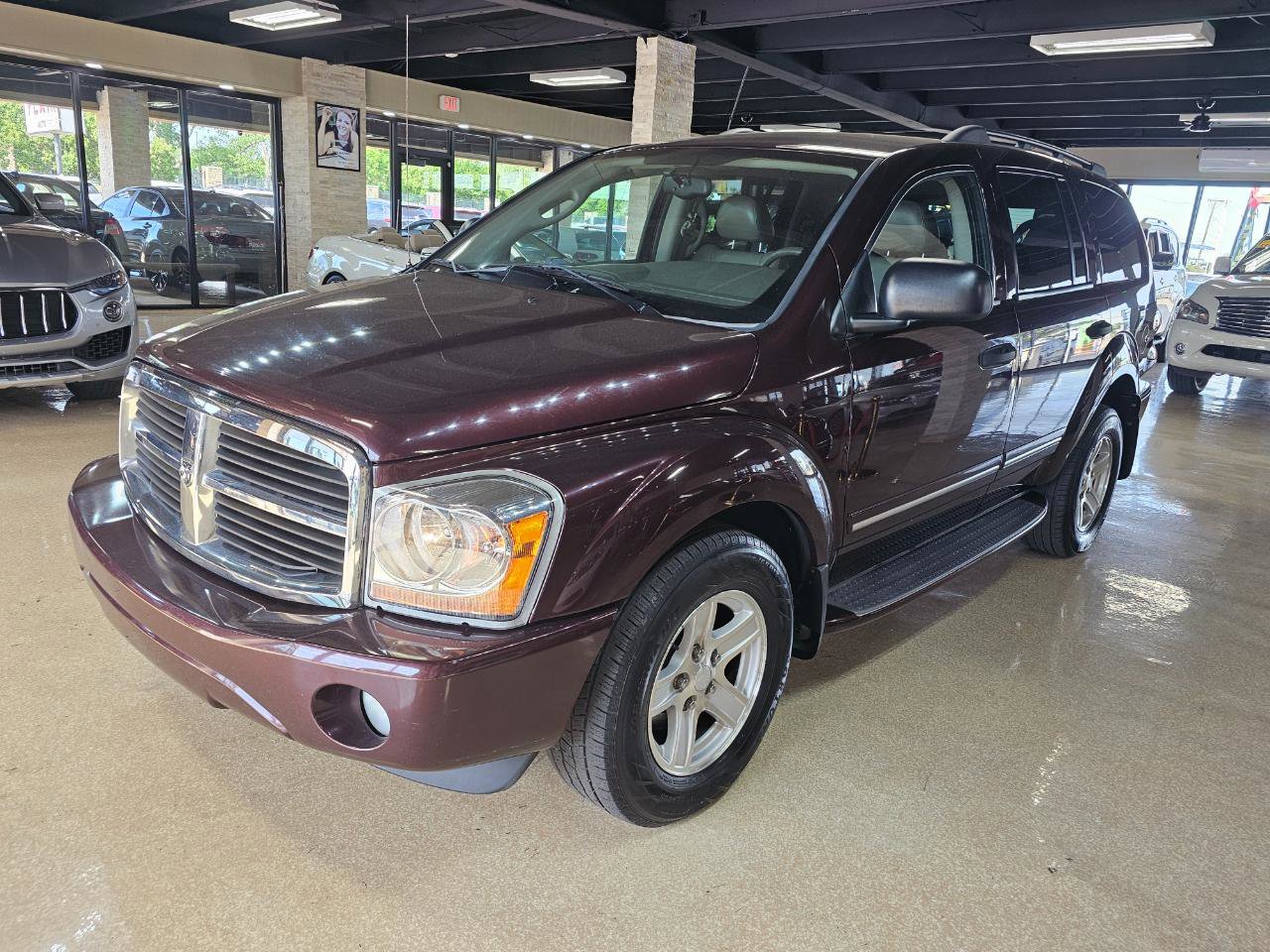 Used 2004 Dodge Durango Limited w/ Trailer Tow Group AWD/4WD image 3