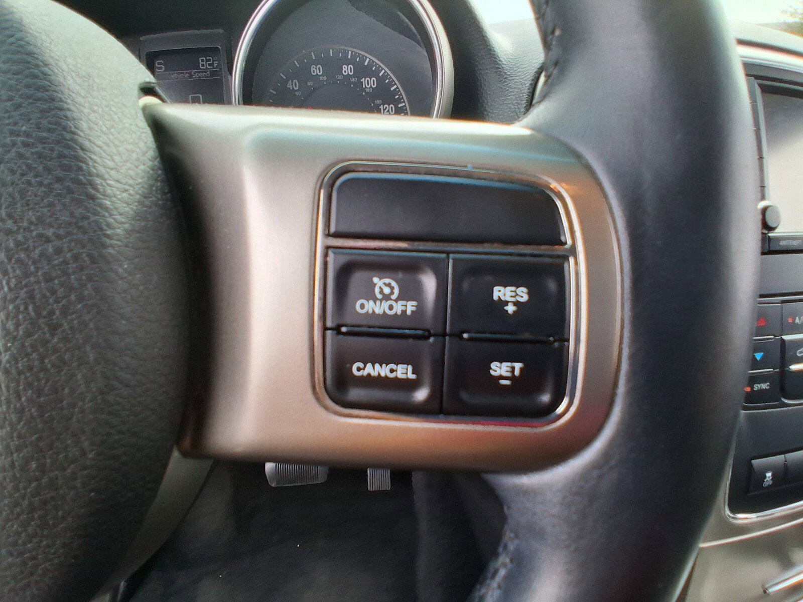 Used 2013 Jeep Grand Cherokee Laredo image 15