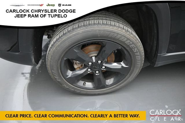 Used 2023 Jeep Grand Cherokee Altitude AWD/4WD image 39