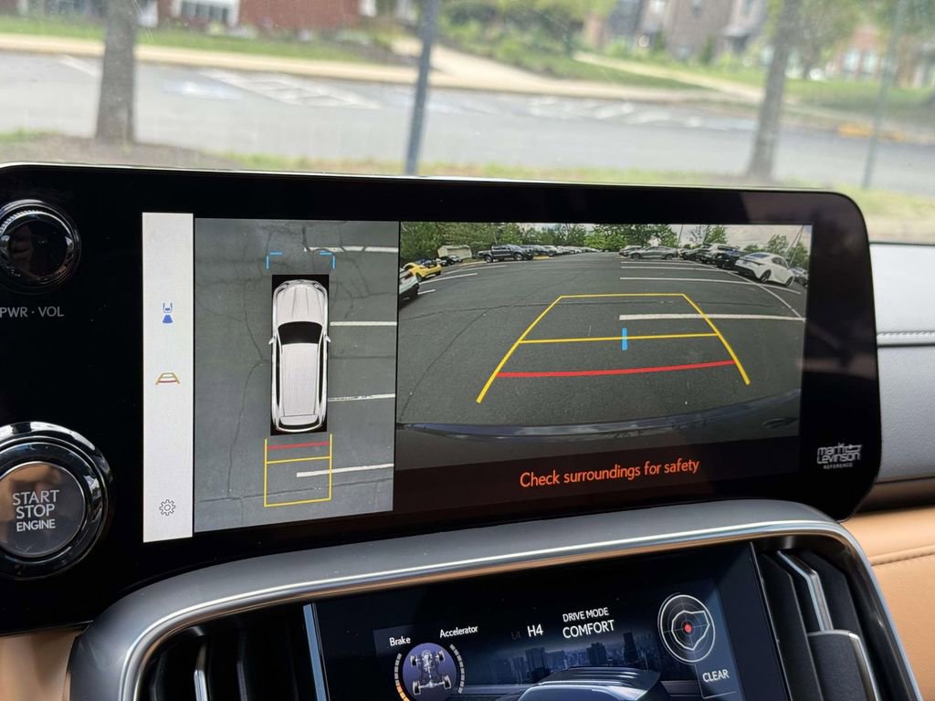 Used 2024 Lexus LX 600 4WD w/ Interior Upgrade Package image 12