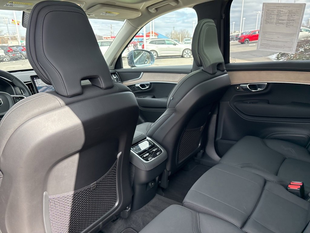 Certified 2025 Volvo XC90 B5 Plus image 36