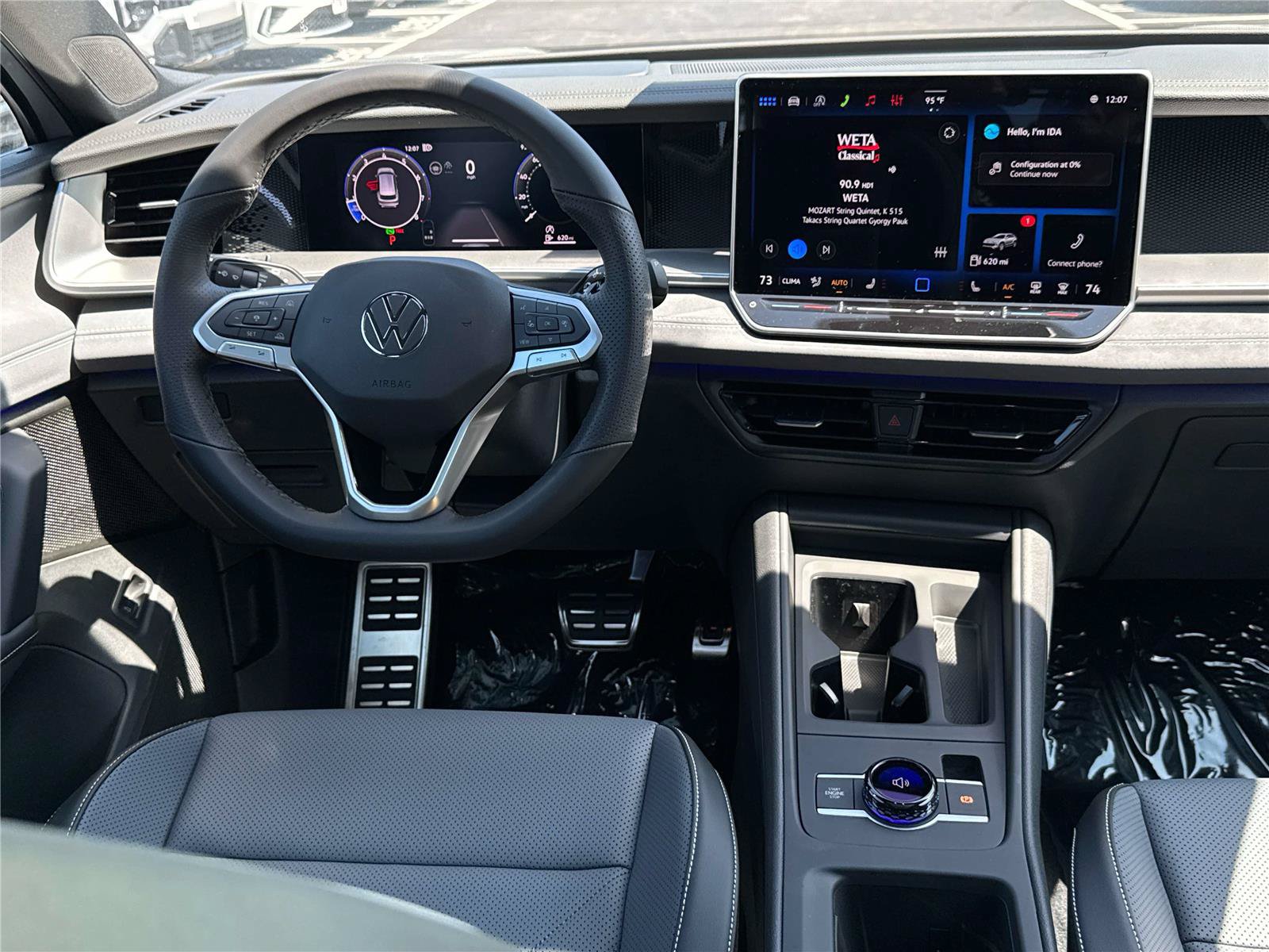 New 2026 Volkswagen Tiguan SE R-Line FWD image 15