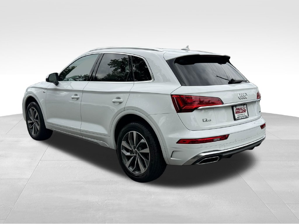 Used 2023 Audi Q5 2.0T Premium w/ Convenience Package AWD/4WD image 5