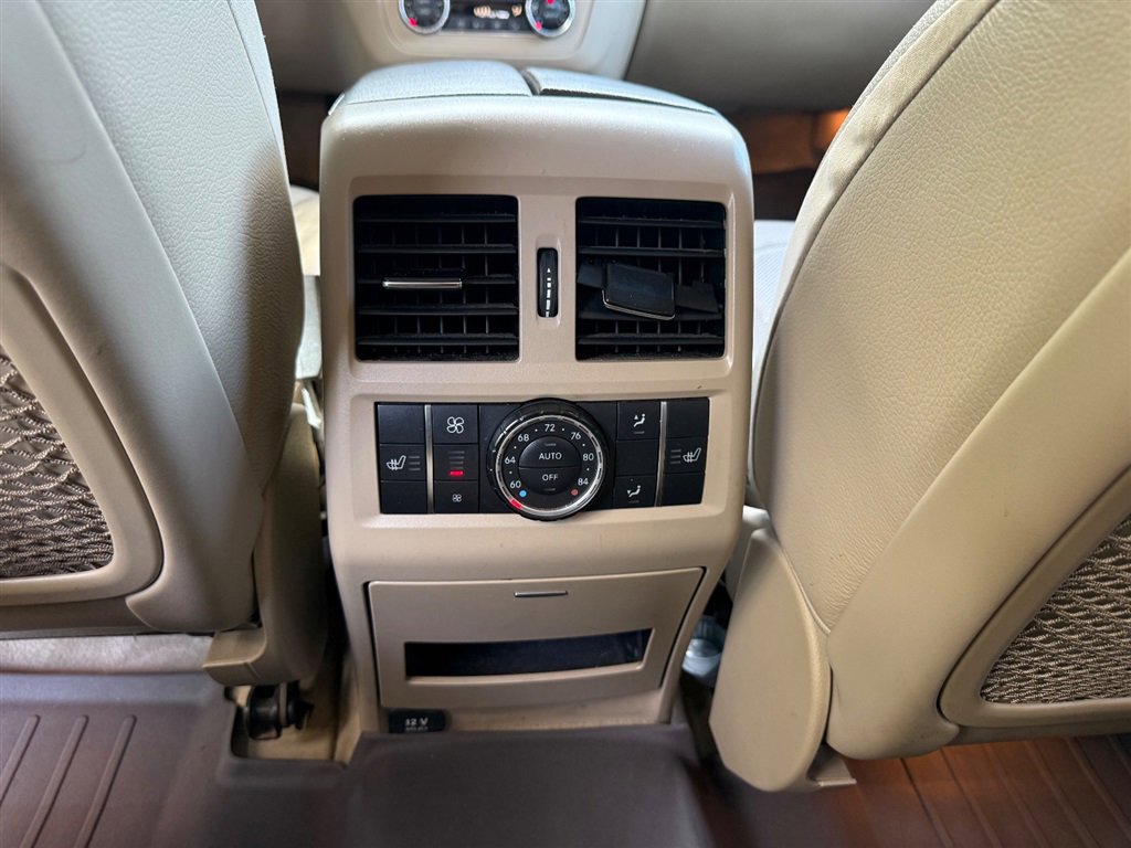 Used 2016 Mercedes-Benz GL 550 4MATIC image 18