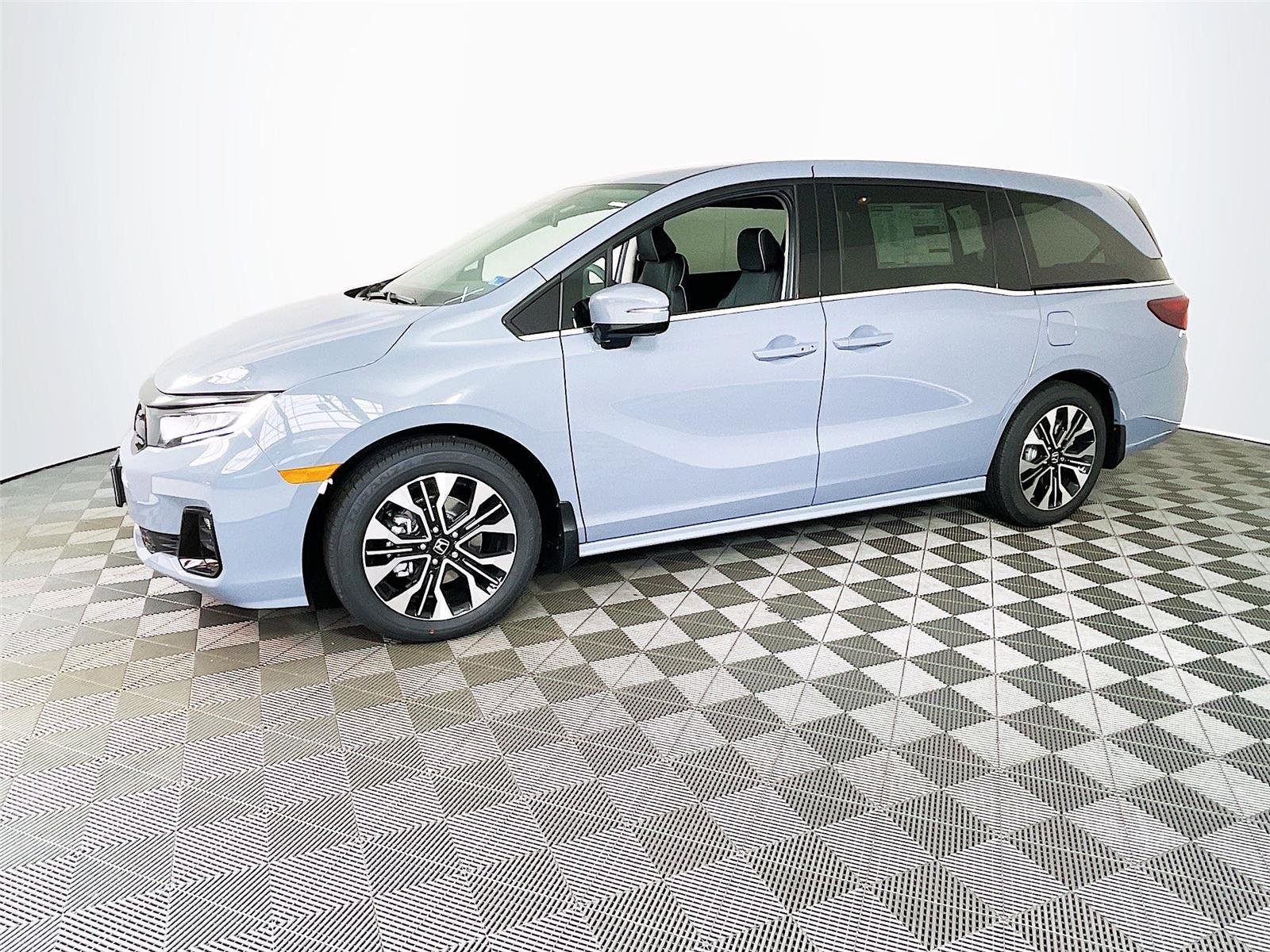 New 2026 Honda Odyssey Elite image 3