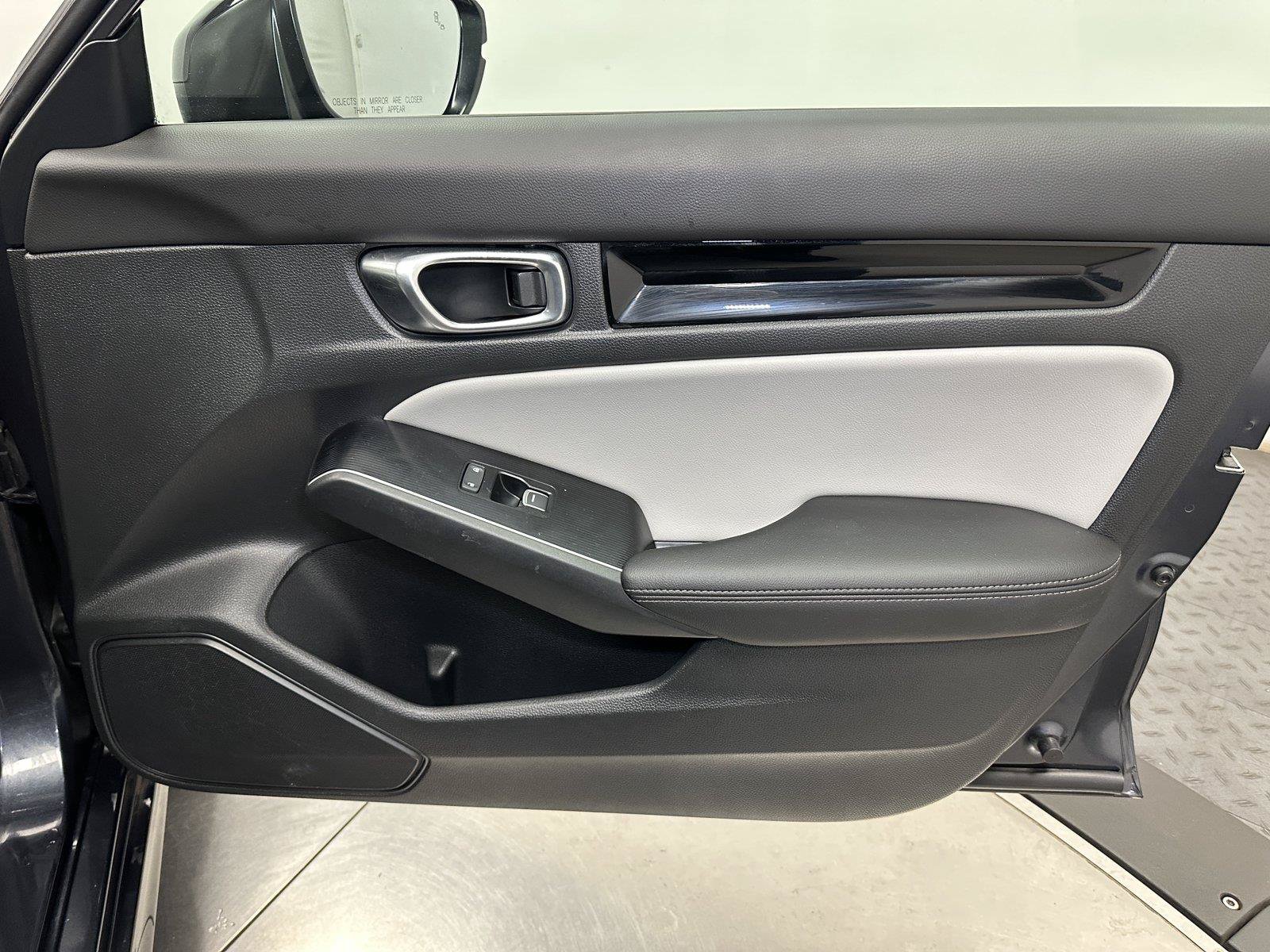 Used 2025 Honda Civic FWD Hybrid Sedan image 37