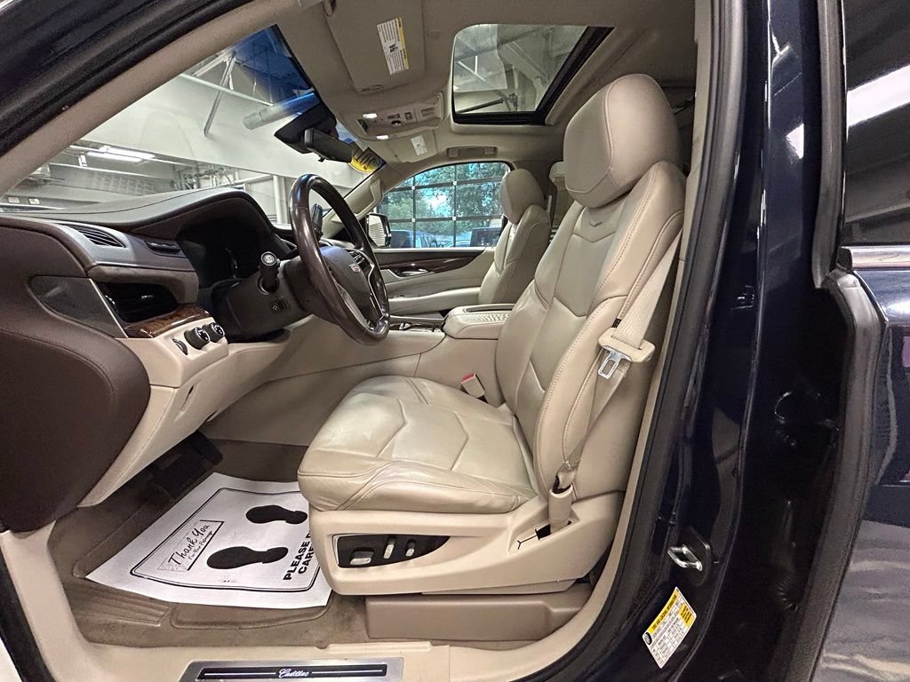 Used 2017 Cadillac Escalade Premium Luxury AWD/4WD image 59