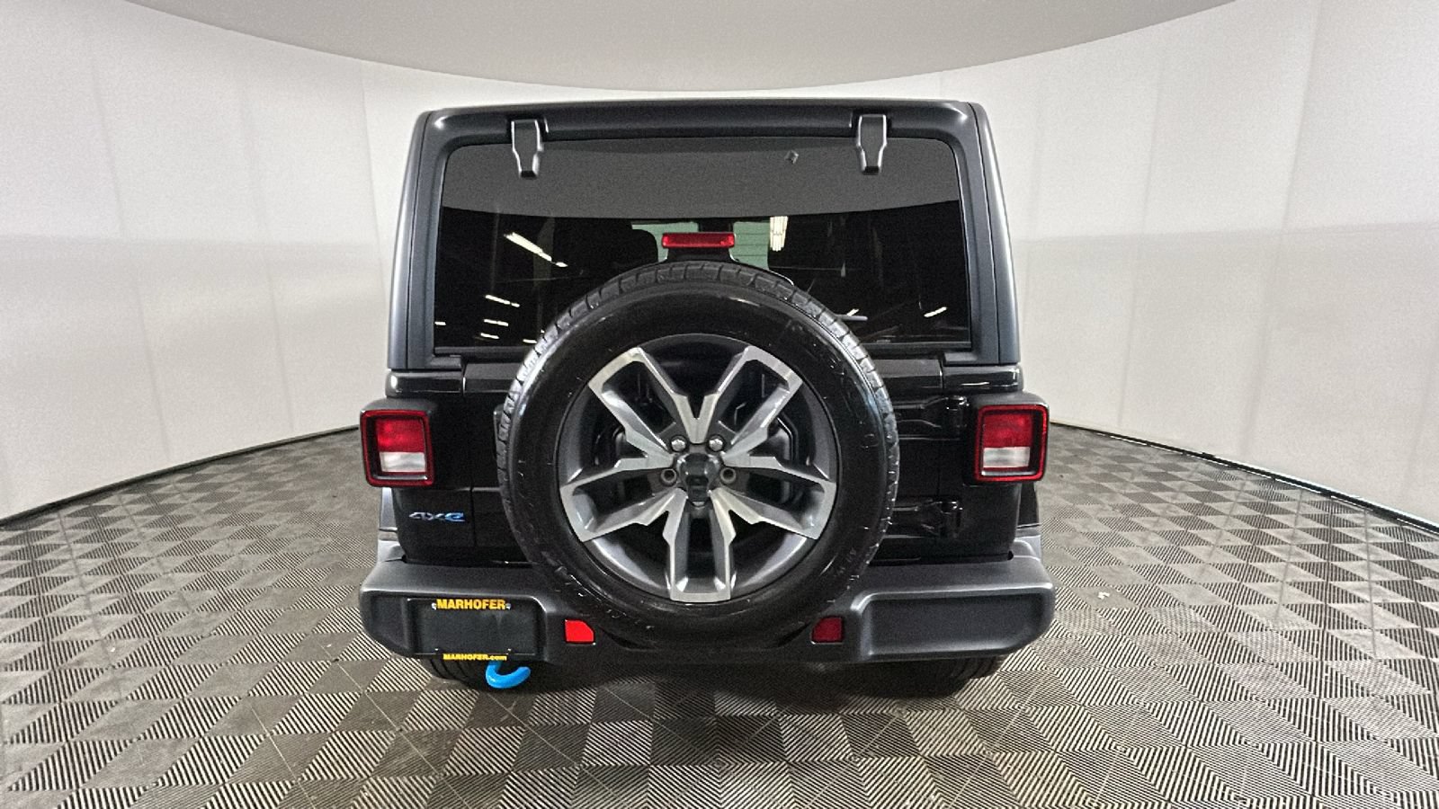 Used 2024 Jeep Wrangler Unlimited w/ Convenience Group AWD/4WD video 4