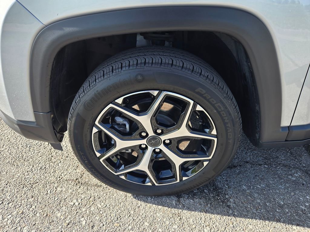 Used 2025 Jeep Compass Limited AWD/4WD image 9