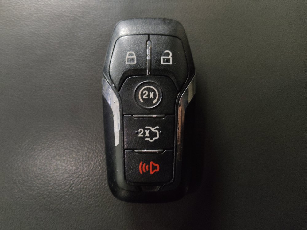 Used 2017 Lincoln MKX Reserve w/ Luxury Package FWD image 32