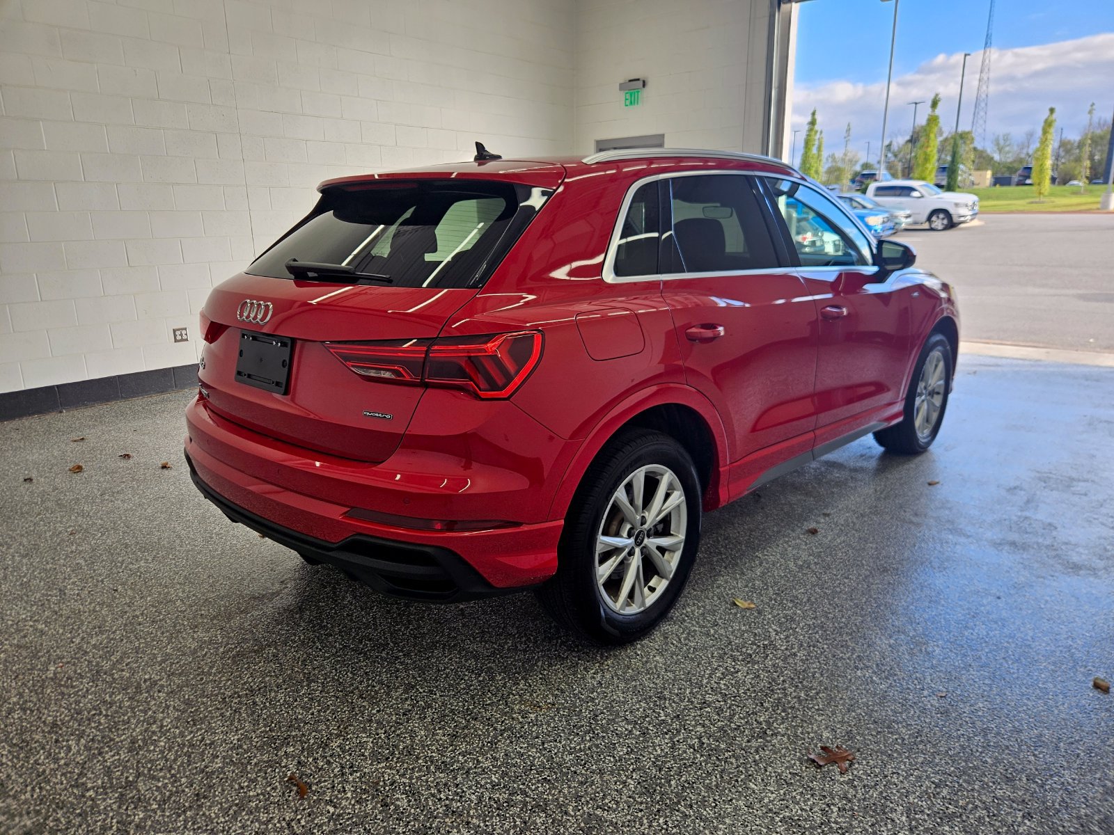 Used 2025 Audi Q3 2.0T Premium AWD/4WD image 5
