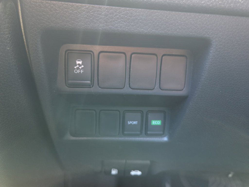 Used 2017 Nissan Rogue S FWD image 25