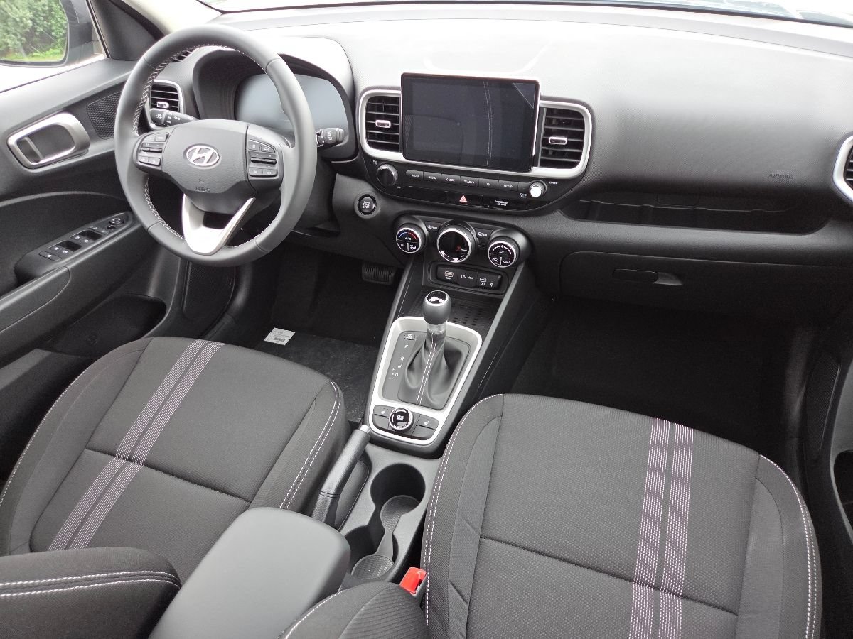 New 2026 Hyundai Venue SEL FWD image 26