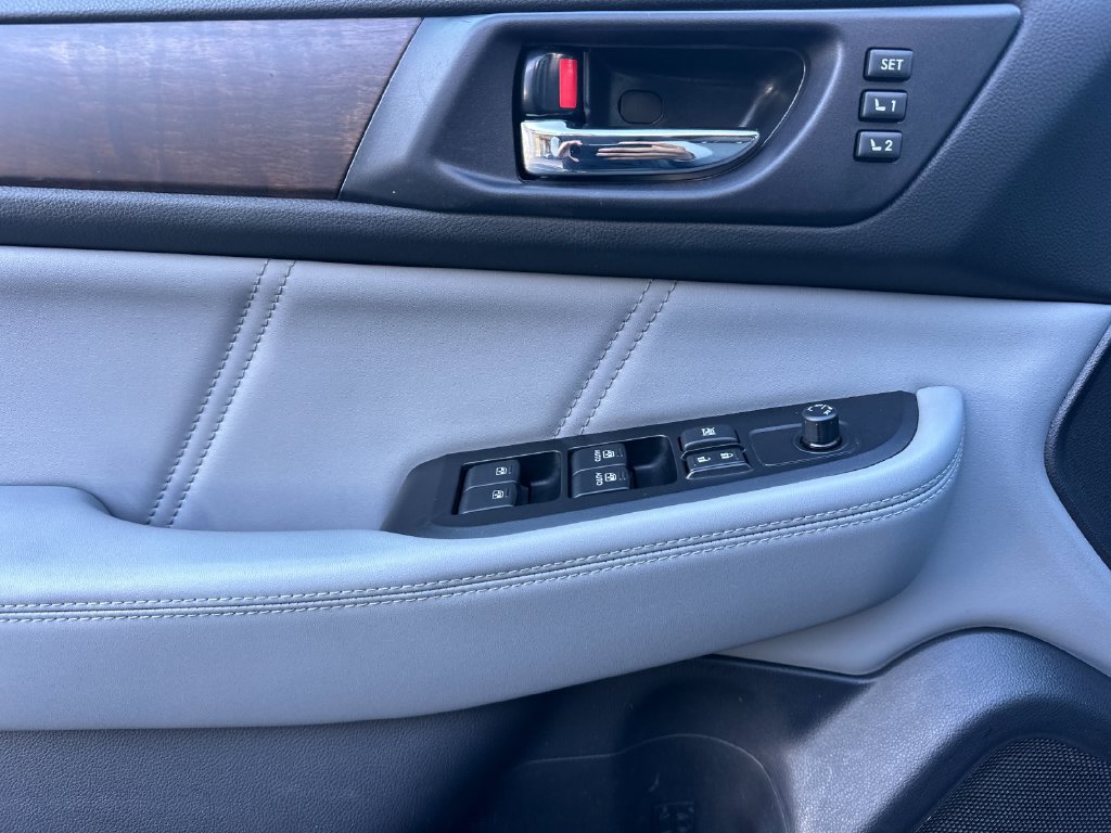 Used 2019 Subaru Outback 2.5i Limited w/ Protection Package #1 AWD/4WD image 10