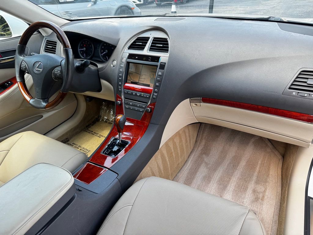 Used 2011 Lexus ES 350 FWD image 18