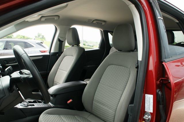 Used 2022 Ford Escape SE w/ Convenience Package image 16