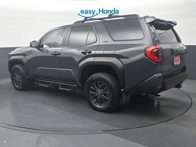 Used 2025 Toyota 4Runner SR5 AWD/4WD image 5