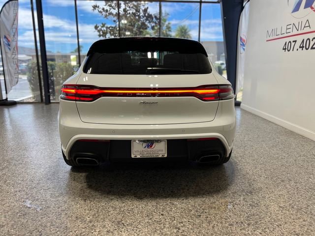 Used 2023 Porsche Macan Base image 5