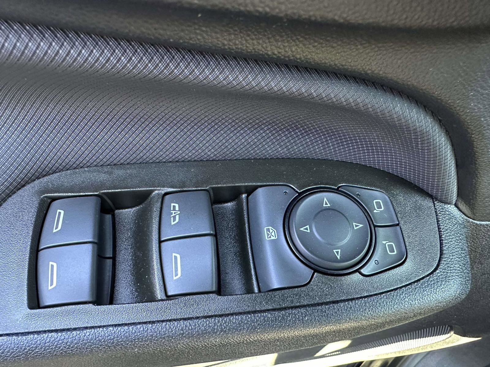 Certified 2023 Chevrolet Equinox RS image 16