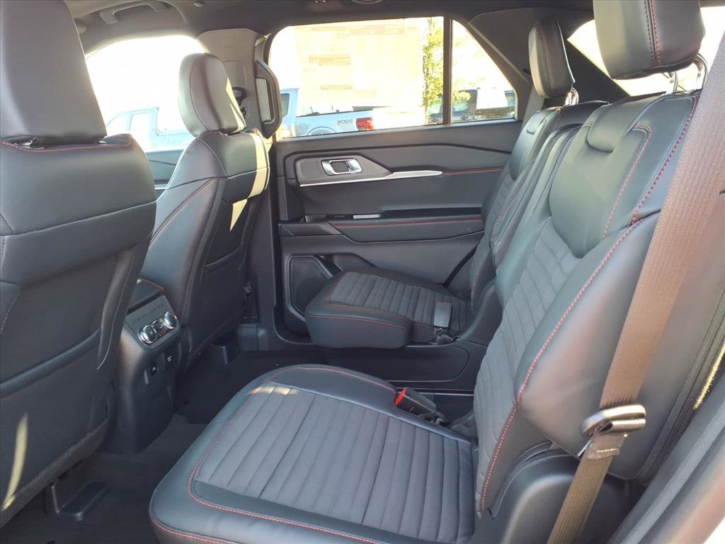 New 2026 Ford Explorer ST-Line image 13